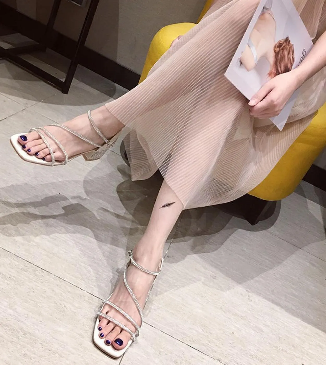 2022 New Ladies Fashion Rhinestone Narrow Band Wedge Sandals Women's Beach Summer Wedge Sandals Women's Shoes.