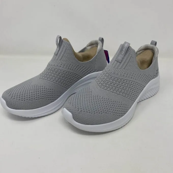 Skechers slip-on vegan stretch with memory foam.