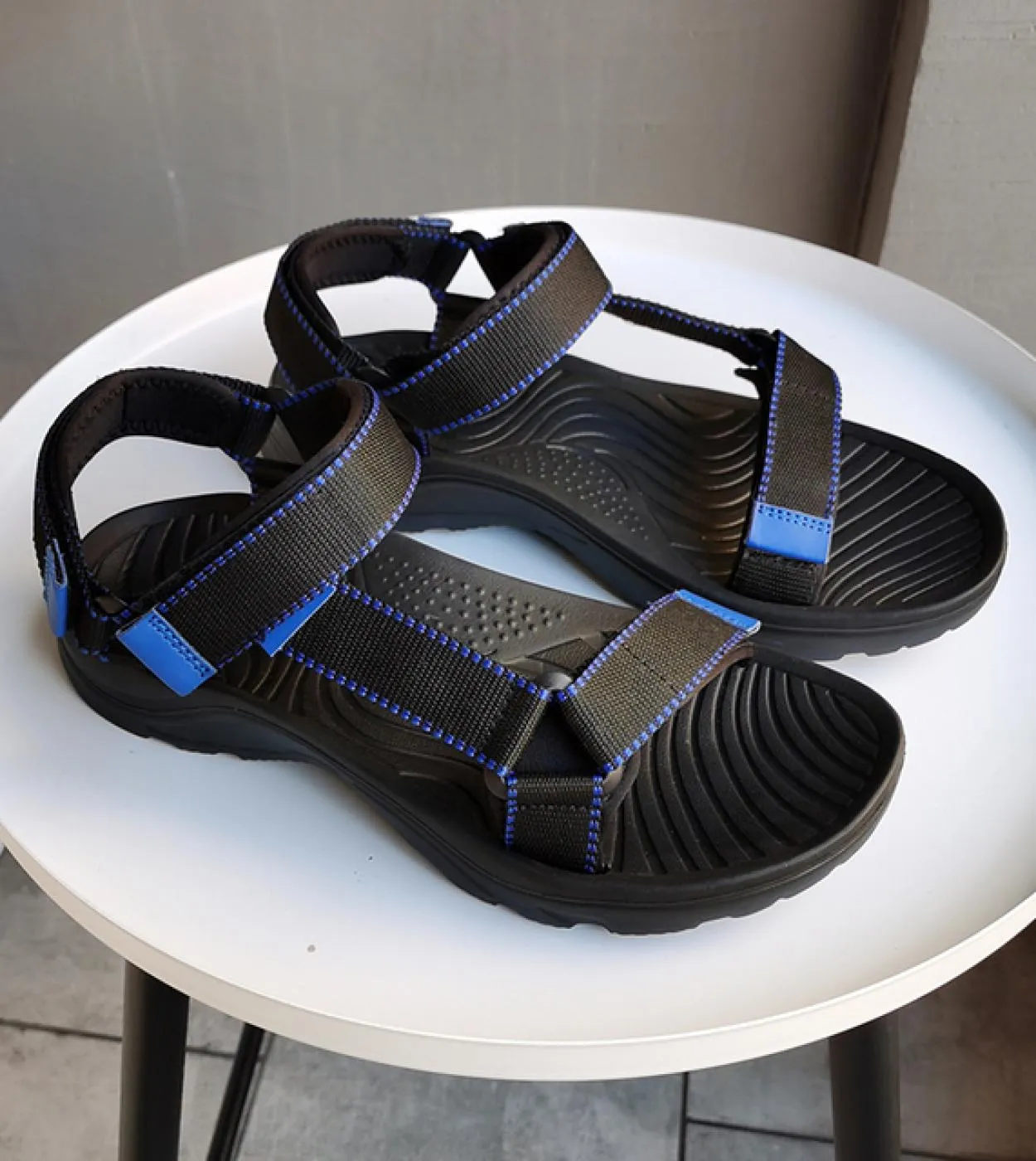 Summer Sandals Women's Low-Top Beach Shoes Ultra-Light Size 36-46 Men's Sandals Brand Sandals.